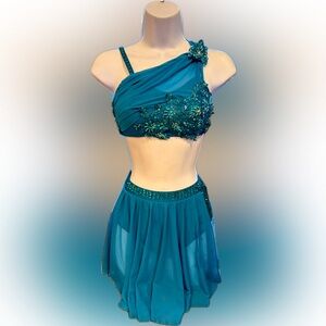 Teal 2 pcs lyrical/contemporary/Jazz dance costume. Size AXS/AS.